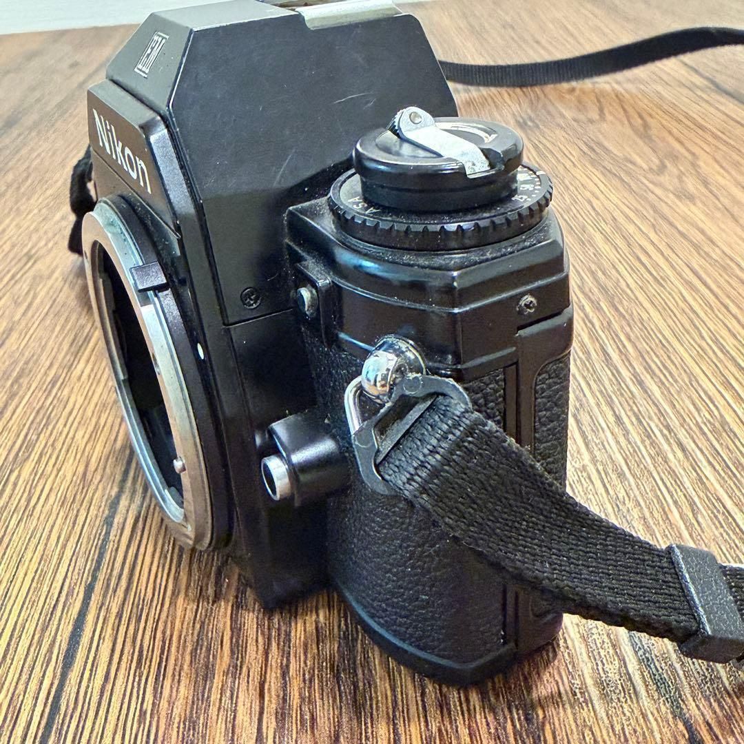 動作品】Nikon EM AF NIKKOR 28-80mm レンズ付 フィルム一眼レフ