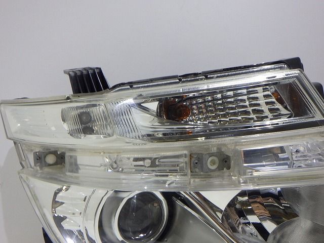エルグランド ヘッドライト左右 HID キセノン E52 TE52 PE52 100-23009