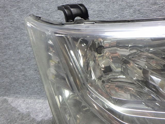 デリカD5 ヘッドライト 左右 HID CV5W CV1W 前期 100-87918 8301C536