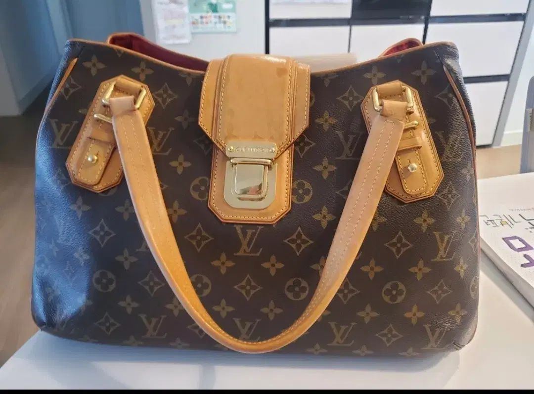 ルイヴィトン モノグラム ショルダーバッグ ストレッシャ 正規品