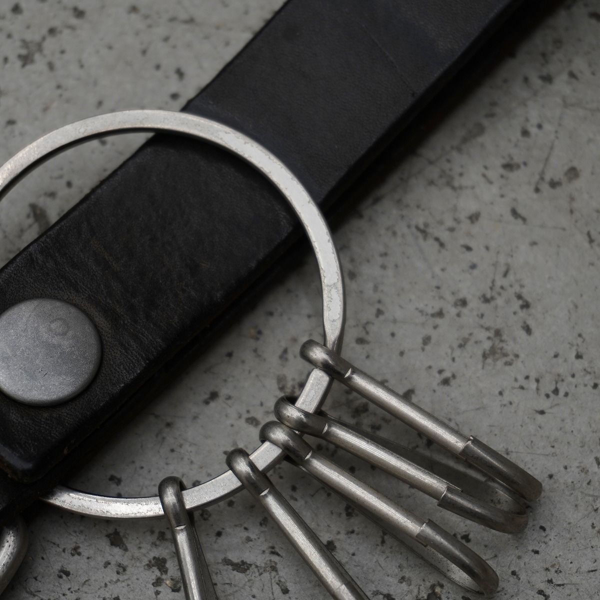 定番 Hender Scheme エンダースキーマ cow leather key flock レザー