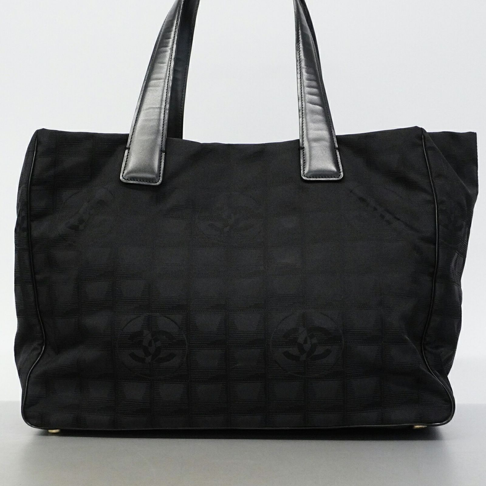 シャネル(Chanel) シャネル トートバッグ ニュートラベル ナイロン 