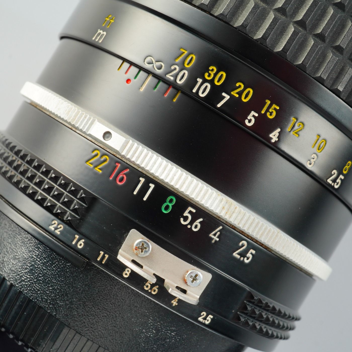 Nikon ニコン Ai NIKKOR 105mm F/2.5 単焦点レンズ - メルカリ