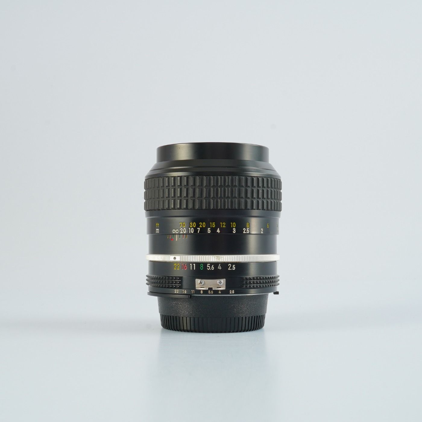 Nikon ニコン Ai NIKKOR 105mm F/2.5 単焦点レンズ - メルカリ