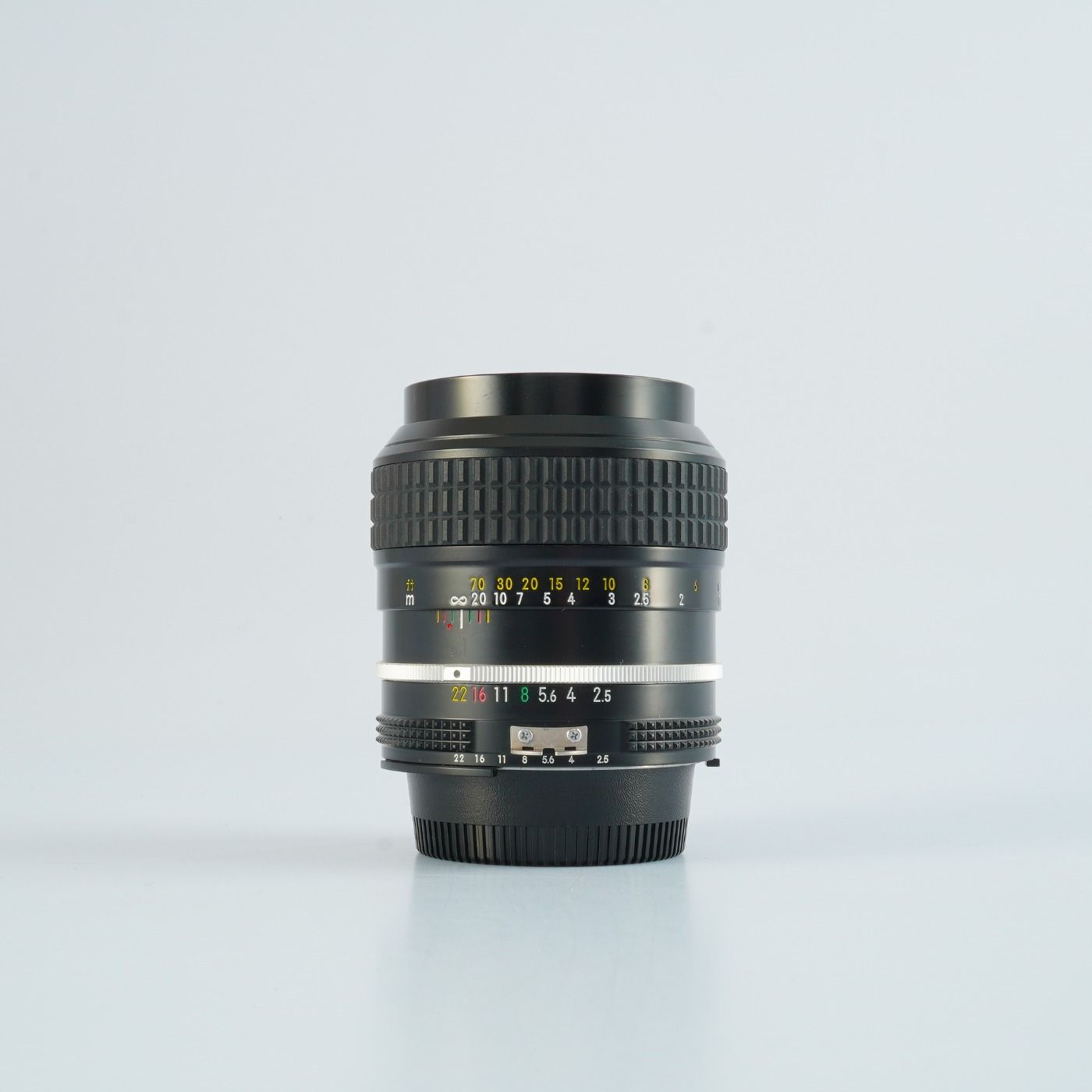 Nikon ニコン Ai NIKKOR 105mm F/2.5 単焦点レンズ - メルカリ