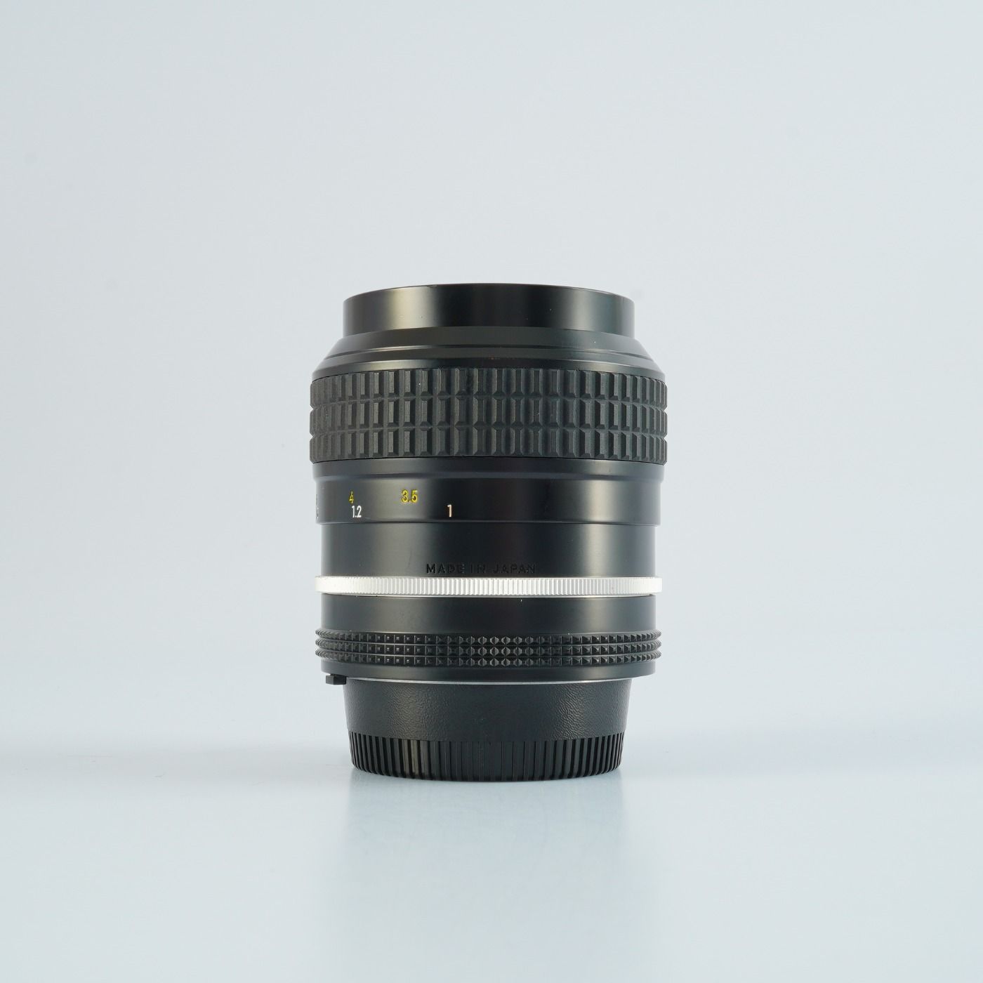 Nikon ニコン Ai NIKKOR 105mm F/2.5 単焦点レンズ - メルカリ