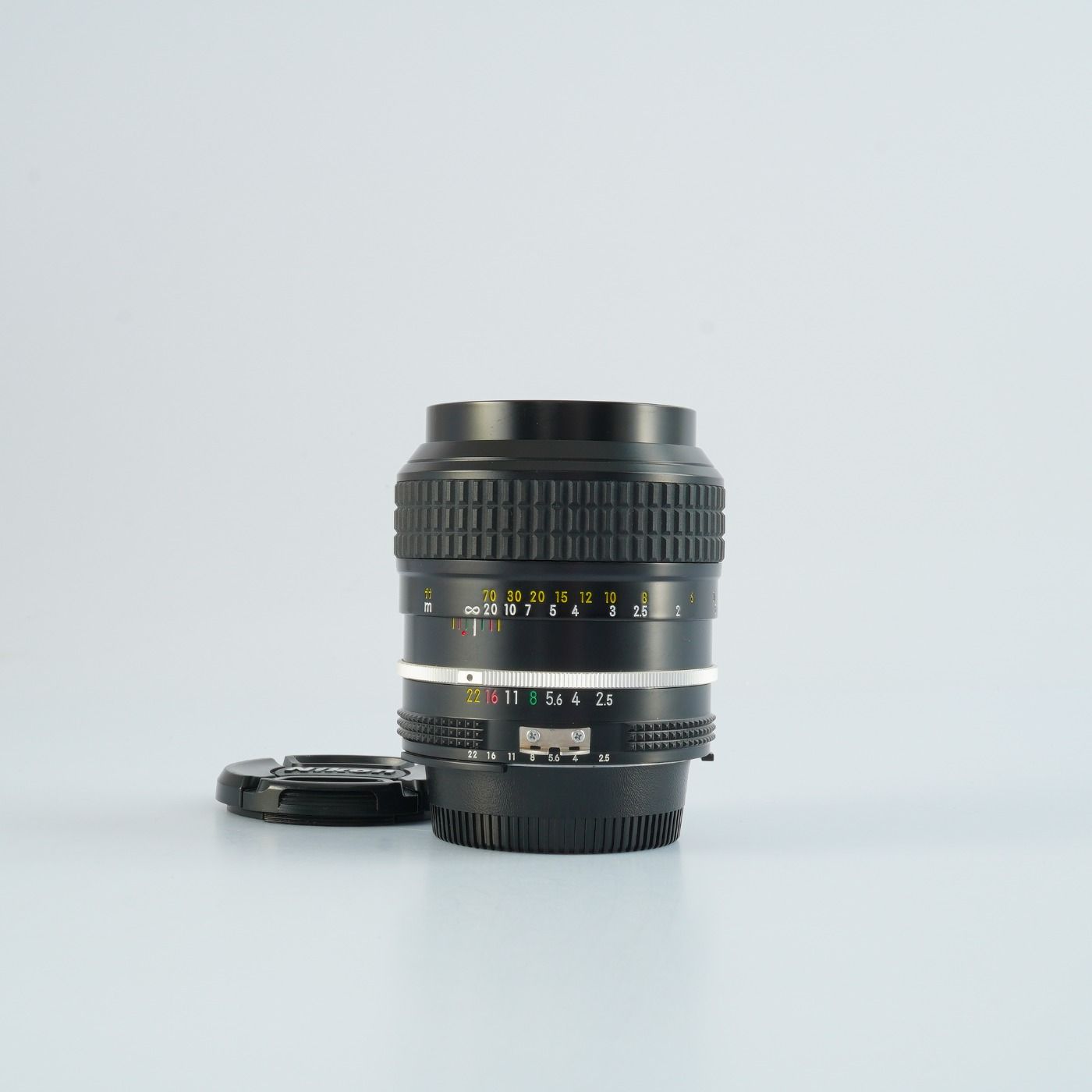 Nikon ニコン Ai NIKKOR 105mm F/2.5 単焦点レンズ - メルカリ