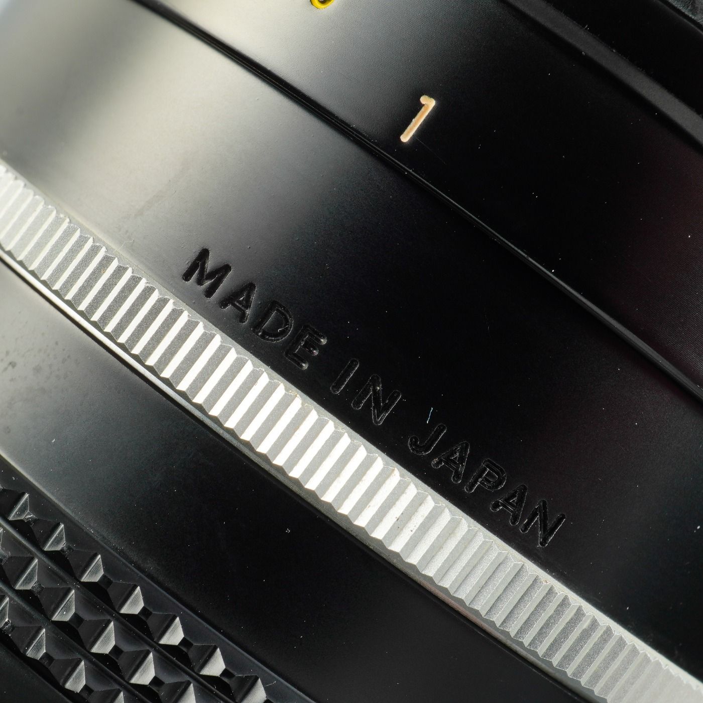 Nikon ニコン Ai NIKKOR 105mm F/2.5 単焦点レンズ - メルカリ
