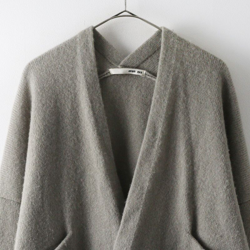 エヴァムエヴァ evam eva Wool cashmere cardigan ウールカシミヤ前
