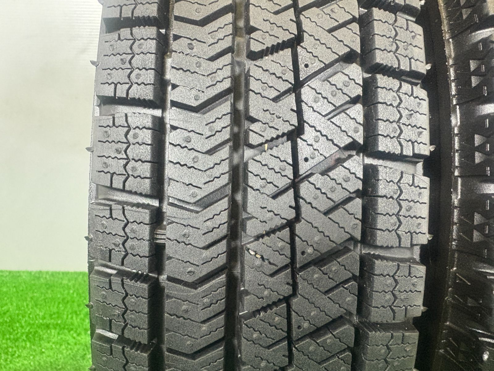送料無料☆145/80R13 ブリヂストン VRX3 2024年製 2本 冬 タイヤ 