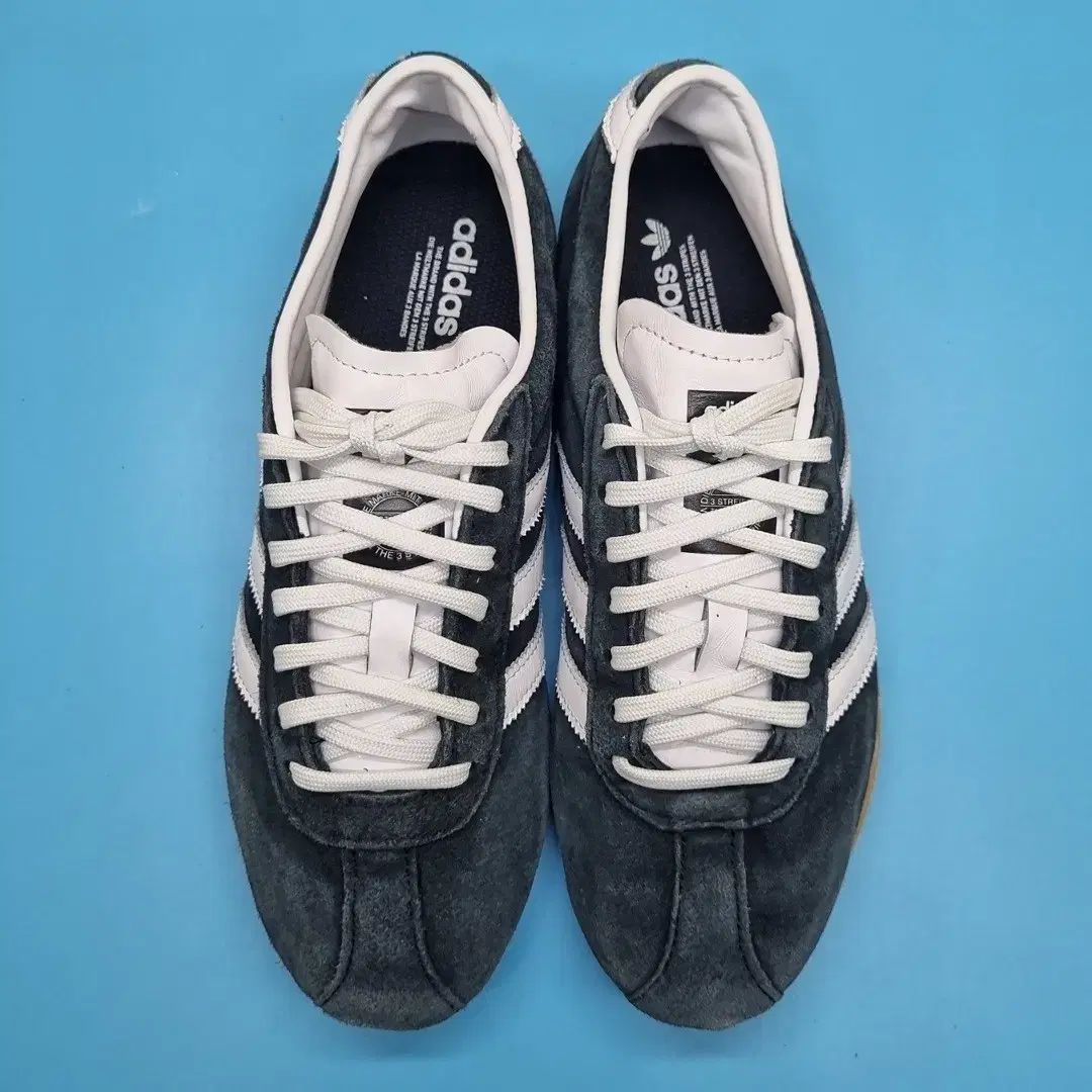 adidas TOKYO レディーススニーカー 230