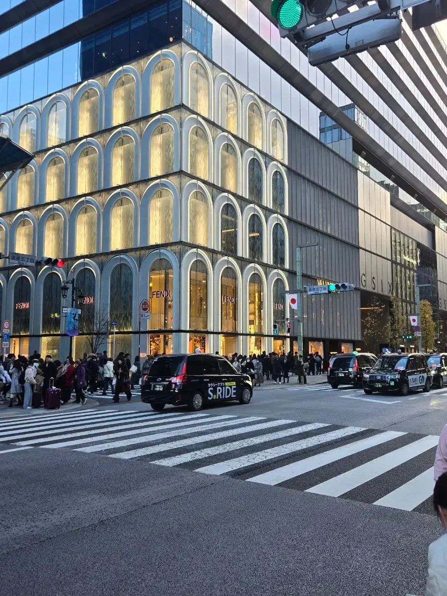 FENDI フェンディ ジャケット 89,677円