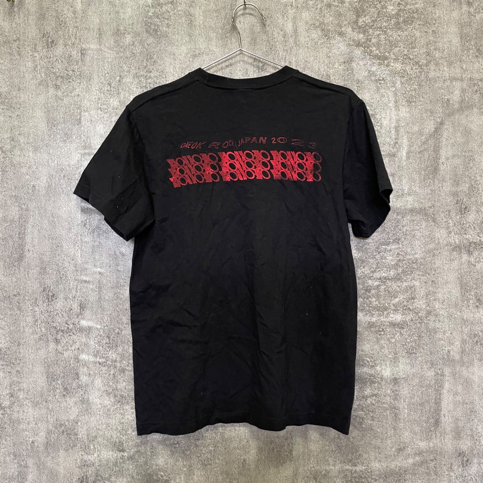 k-623】ONE OK ROCK ワンオクロック M バンドTシャツ ライブT 2023 