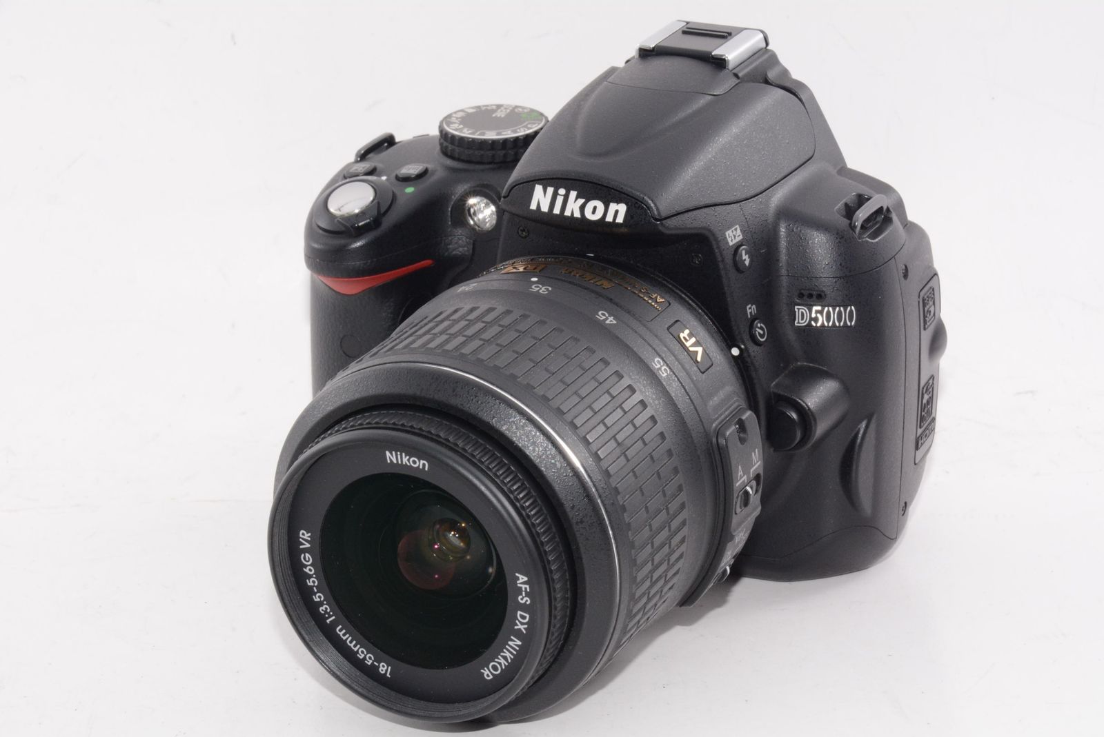 【オススメ】Nikon D5000 レンズキット 13,680円