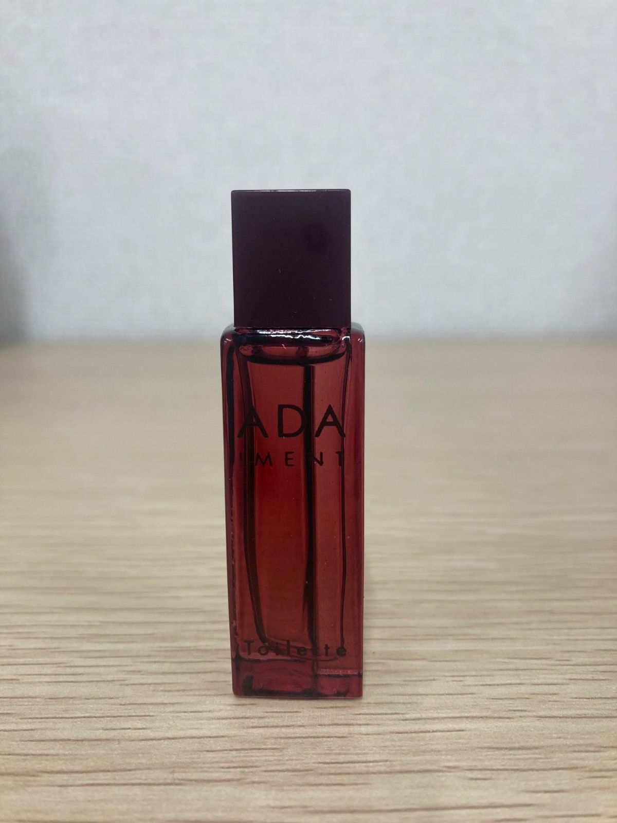 残量9割以上】エスカーダ ESCADA 箱付 センチメント プールオム