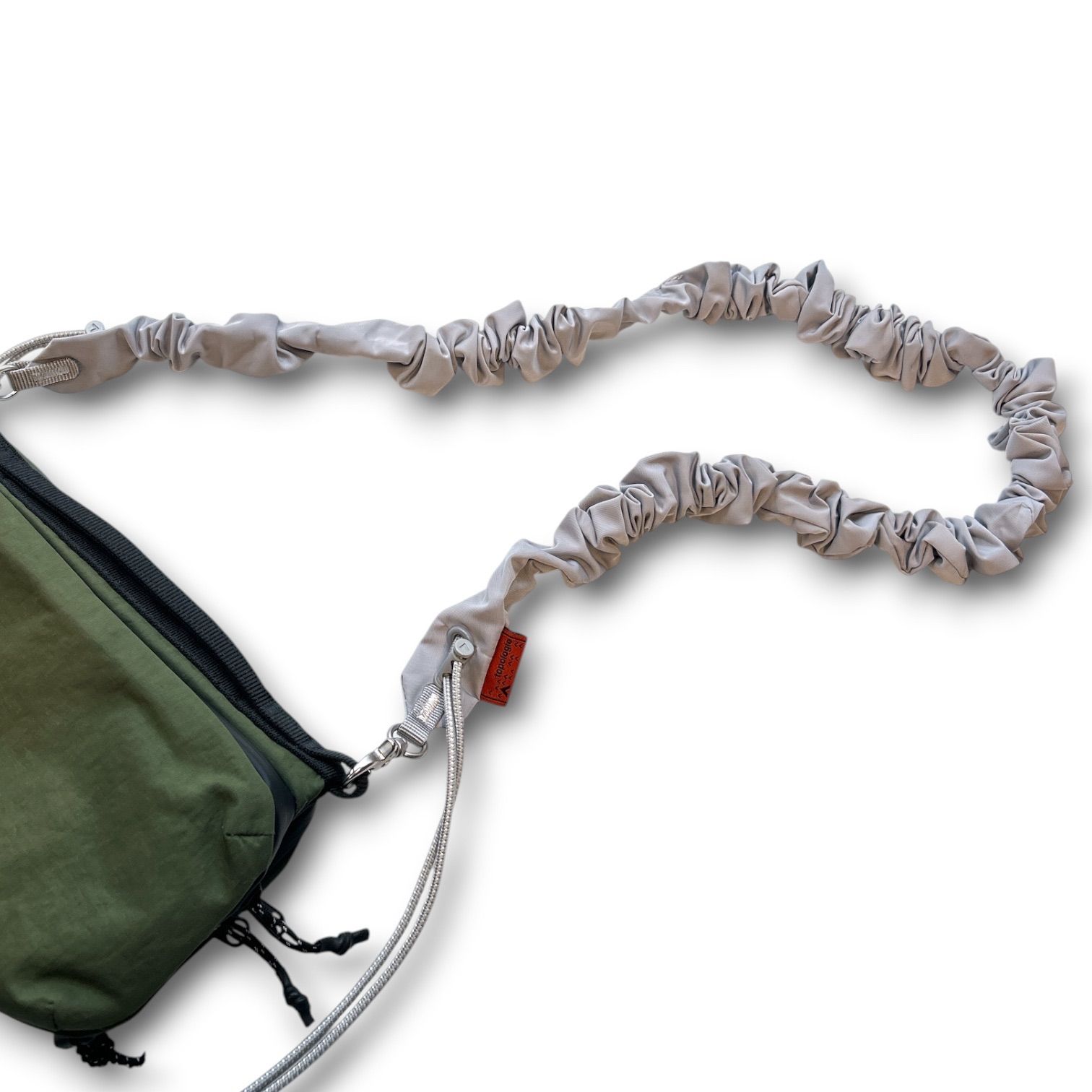 topologie トポロジー ボトルサコッシュ ミディアム バンジー