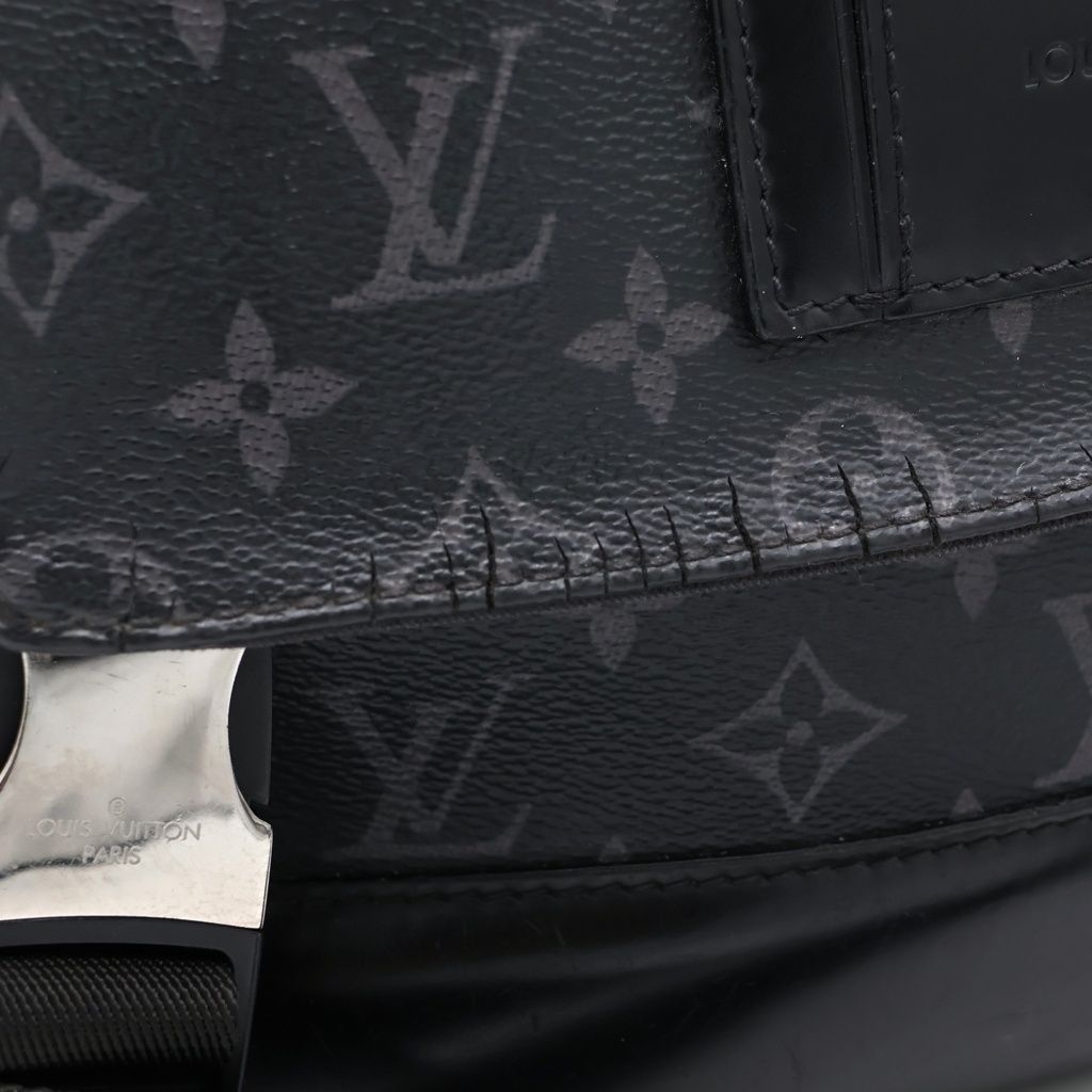 LOUIS VUITTON (ルイヴィトン) モノグラムエクリプス メッセンジャー