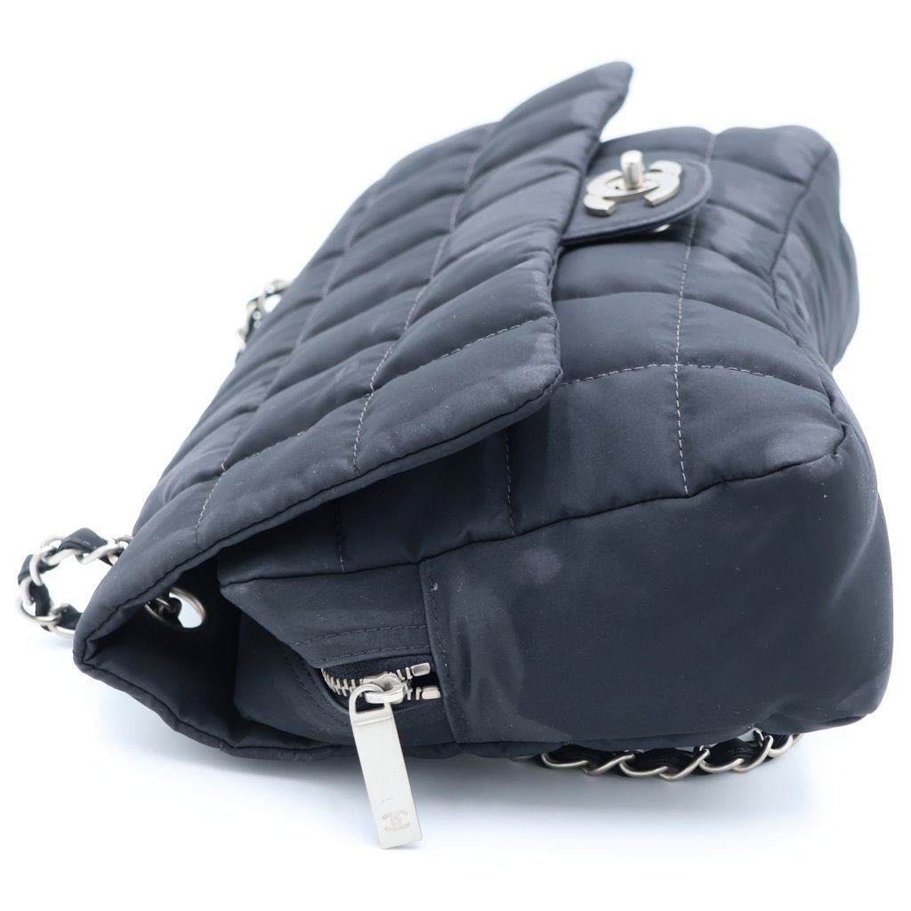 CHANEL シャネル チェーンショルダーバッグ チョコバー ライン CHANEL (シャネル) チョコバー ニュートラベルライン ナイロン W