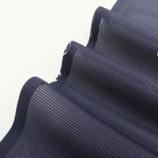 【美品✨】きもの英　洗える着物　黒紋付　夏着物　絽　五つ紋　手縫い仕立て　H1 百華 Y5190◇美品 夏着物 絽 正絹 五泉 手縫い仕立て 小紋 - メルカリ