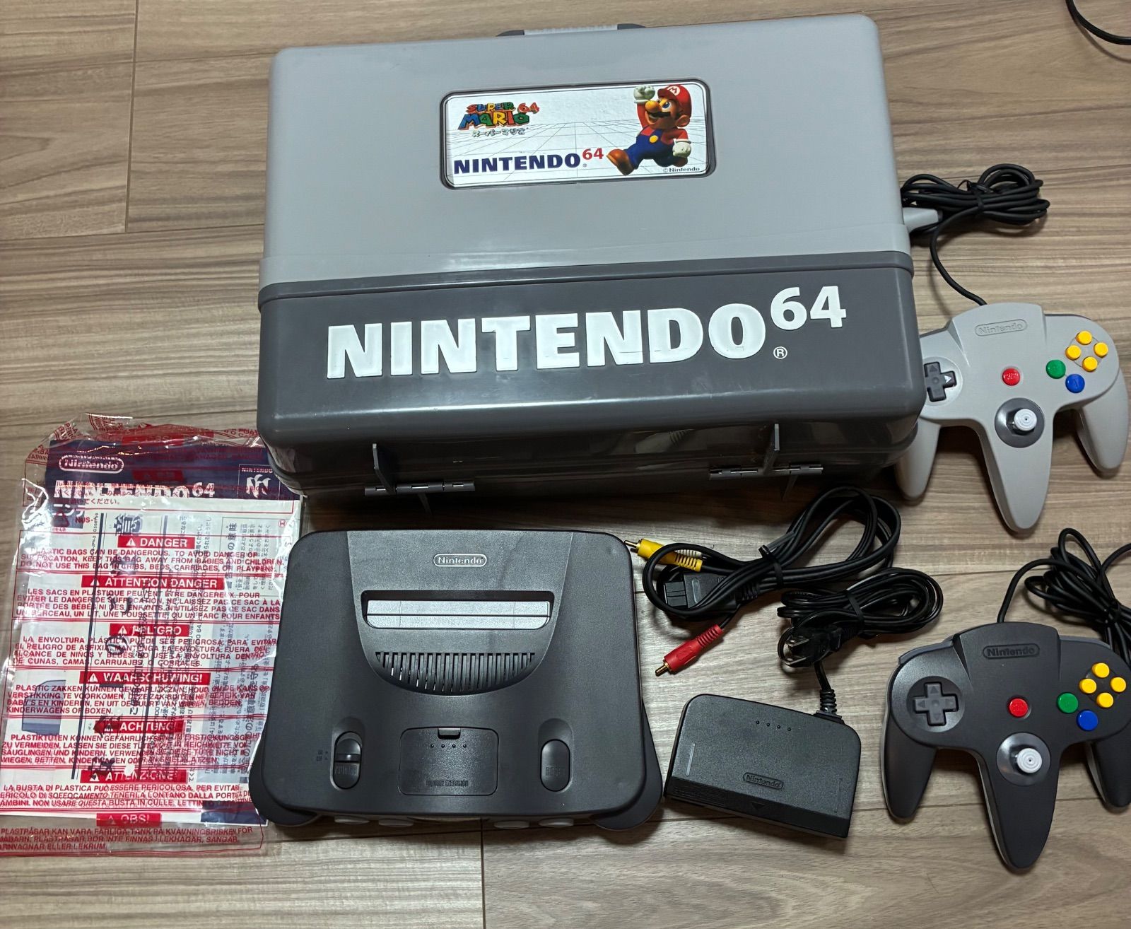 【希少】ニンテンドー64 専用キャリーケース 収納付き 10,626円