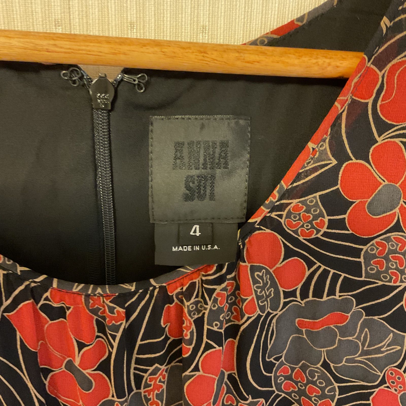 希少】ANNA SUI アナスイ シルク100% 花柄. 総柄 ワンピース