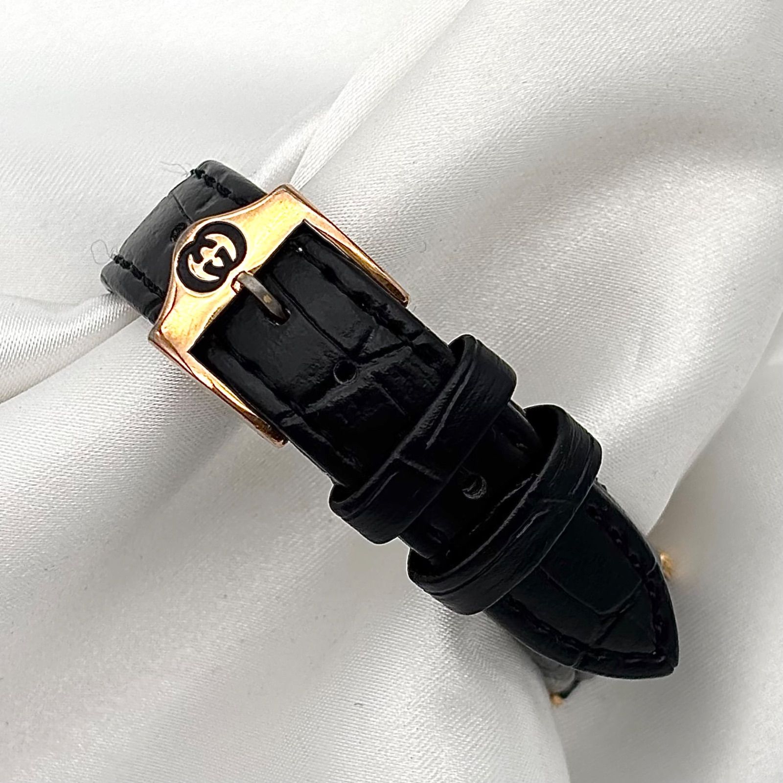GUCCI レディース 腕時計 クォーツ ブラック文字盤グッチ 2040M 稼働品 Working item グッチ GUCCI 腕時計 レディース Ladies
