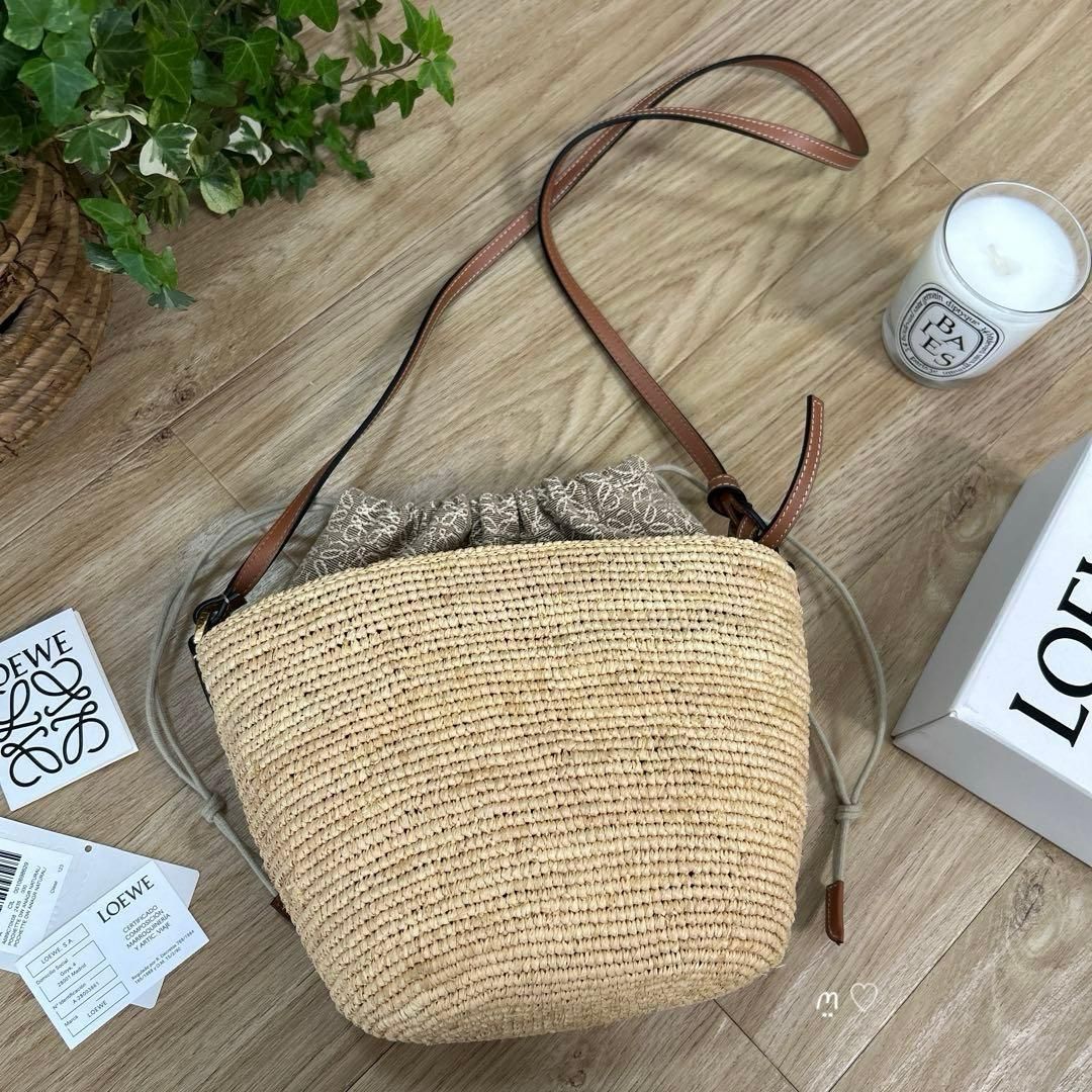 LOEWEロエベ ポシェットバッグ 斜めがけショルダーカゴバッグ ラフィア