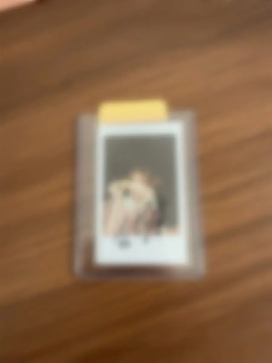 IZ*ONE(アイズワン) ミンジュ(MINJU) サイン チェキ ポラロイド 出品 64,917円