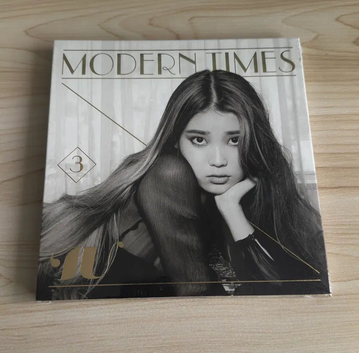IU Modern TIMES - 0 MODERN 3rd Times Album Epilogue アイユ CD⁄DVD