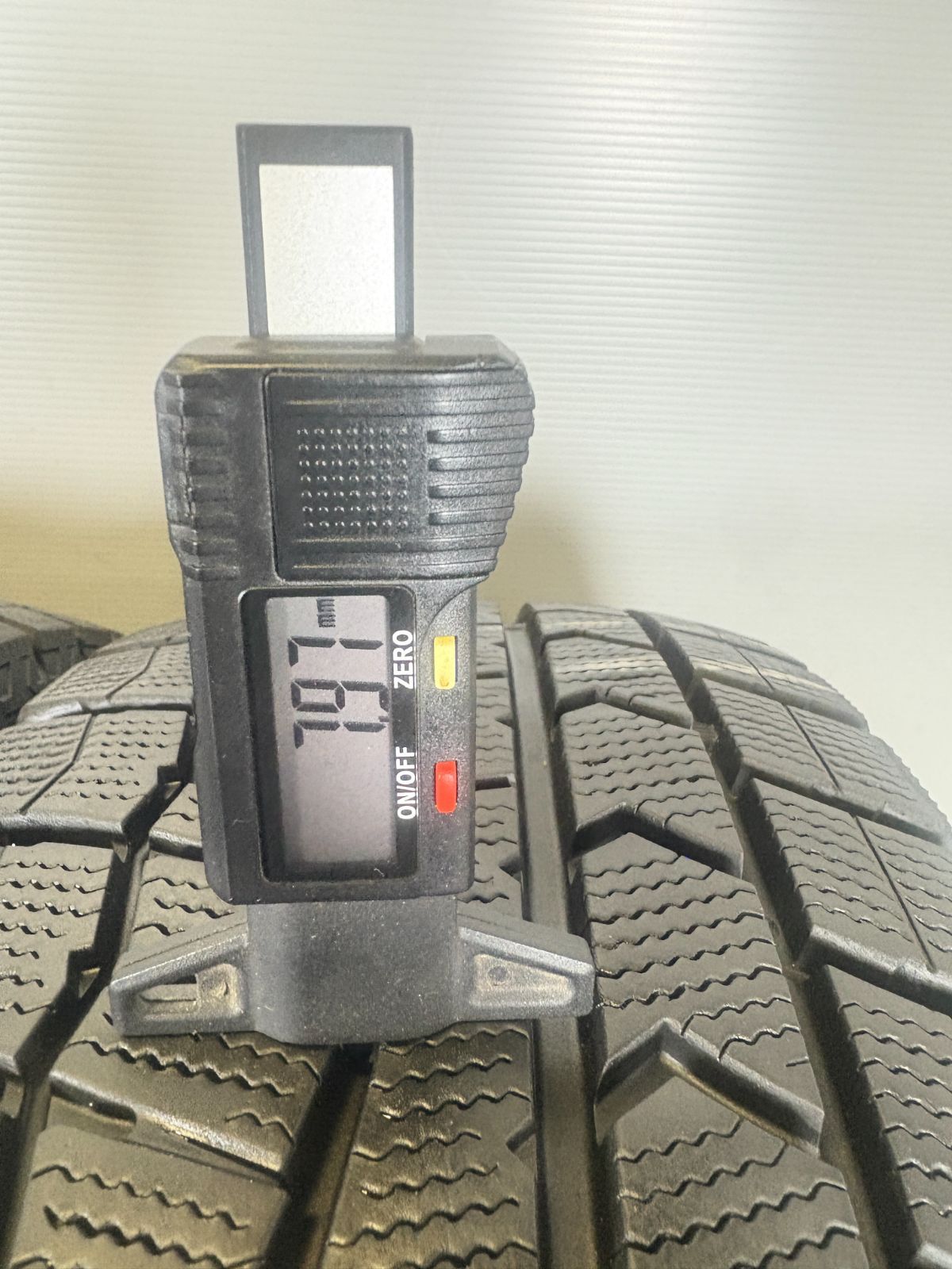 送料無料☆215/60R16 ダンロップ WM02 2022年製 4本 冬 タイヤ