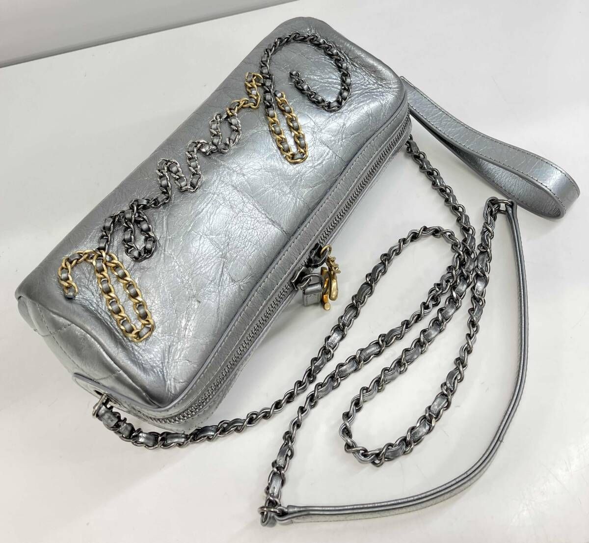 CHANEL シャネル AS1779 ロゴ ボ-リングバッグ シルバー チェーン