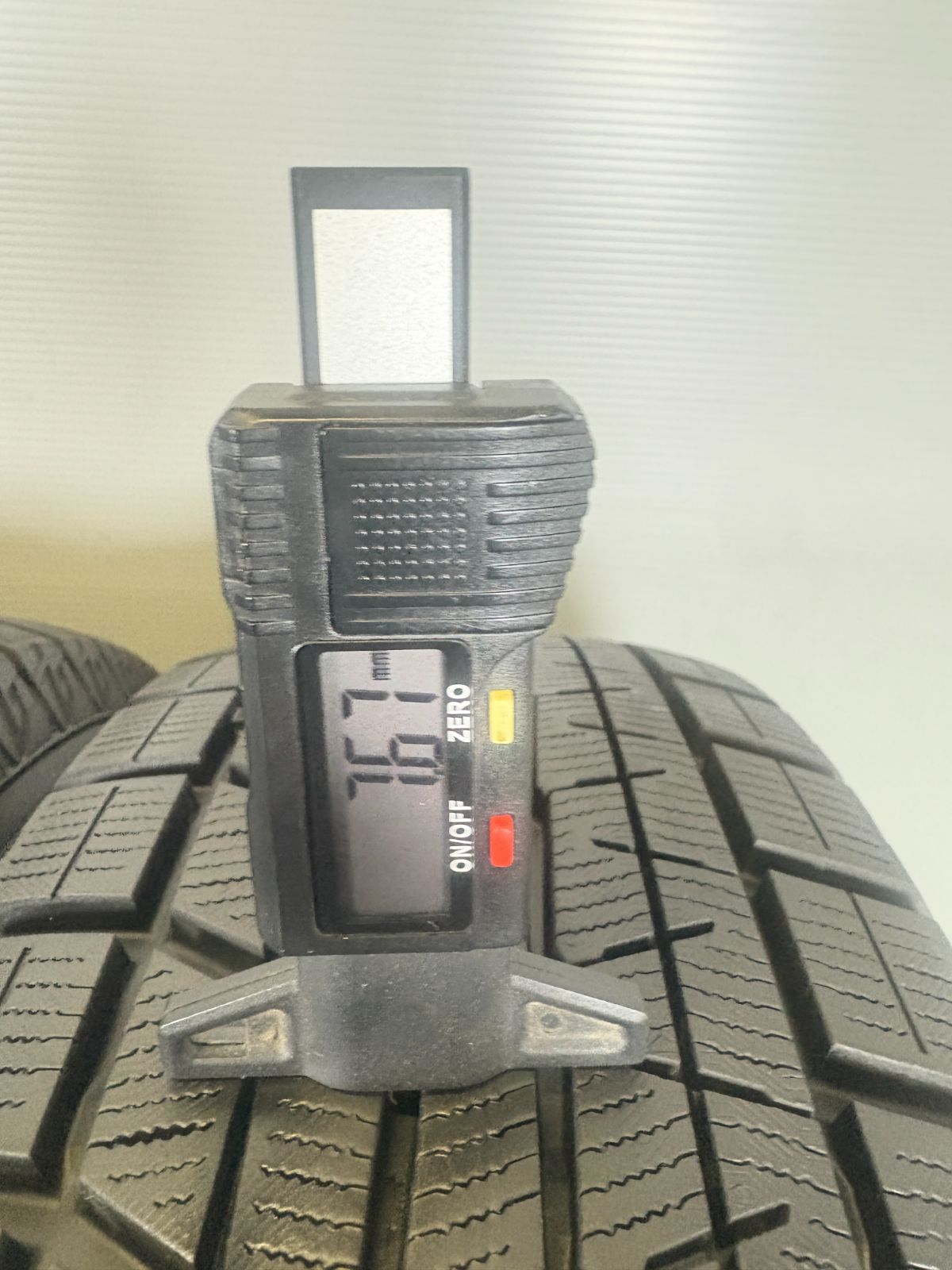 送料無料☆195/65R15 ヨコハマ IG60 2024年製 4本 冬 タイヤ