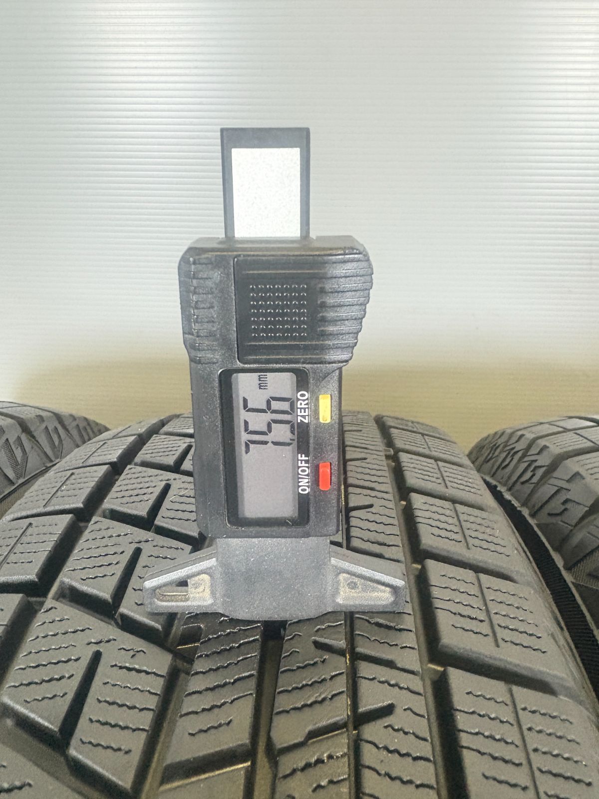 送料無料☆195/65R15 ヨコハマ IG60 2024年製 4本 冬 タイヤ