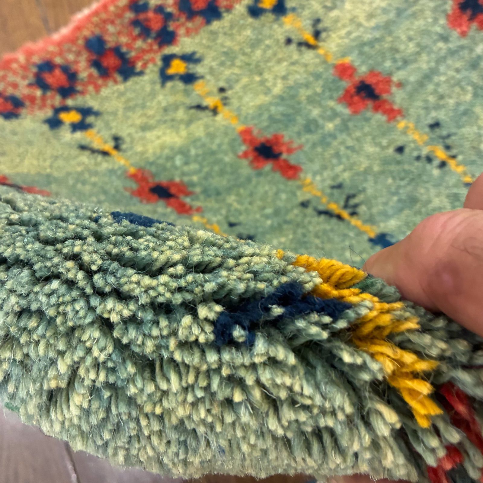 大きめ40×42cm｜極上 ロルバフ ギャッベ座布団 手織り絨毯 イラン産