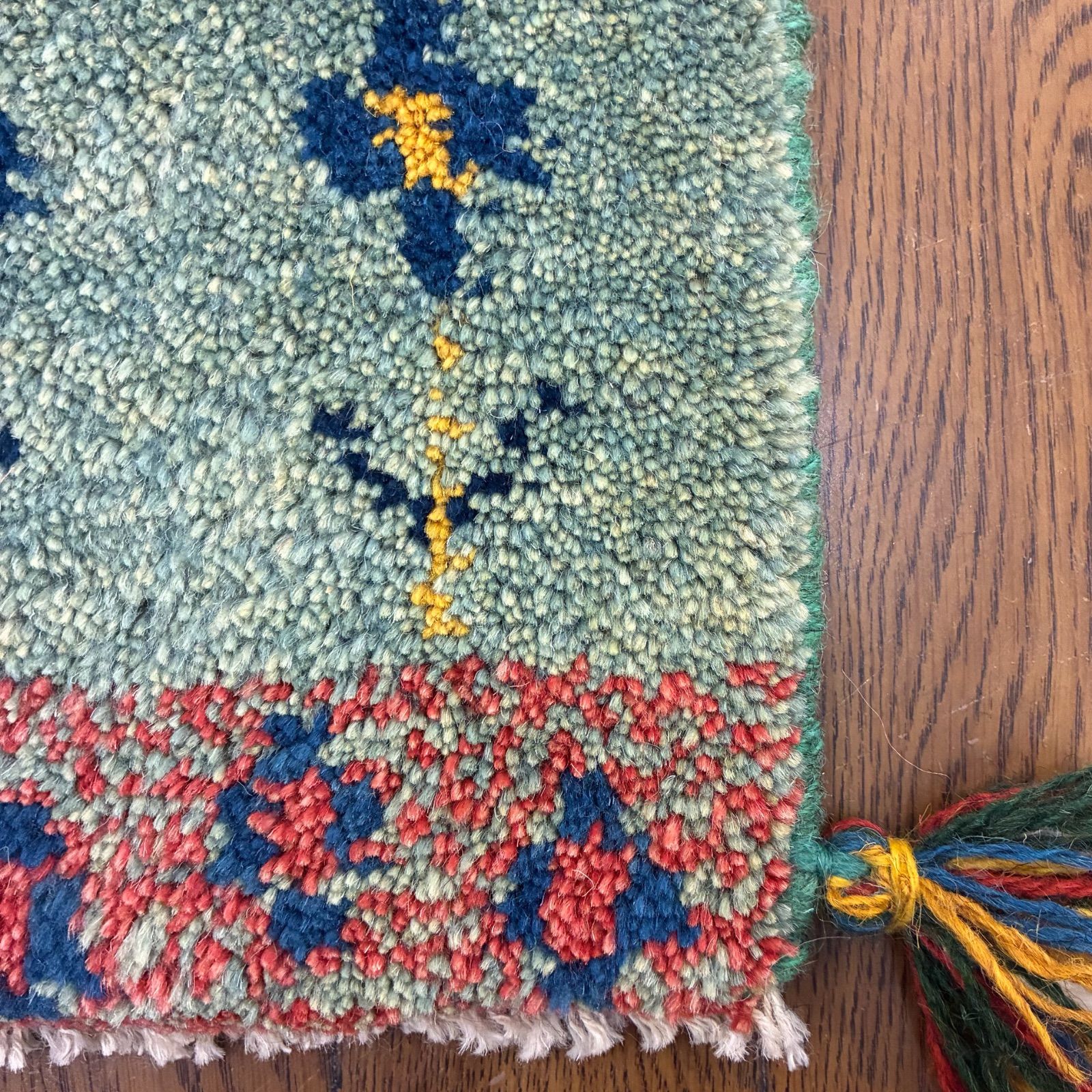 大きめ40×42cm｜極上 ロルバフ ギャッベ座布団 手織り絨毯 イラン産