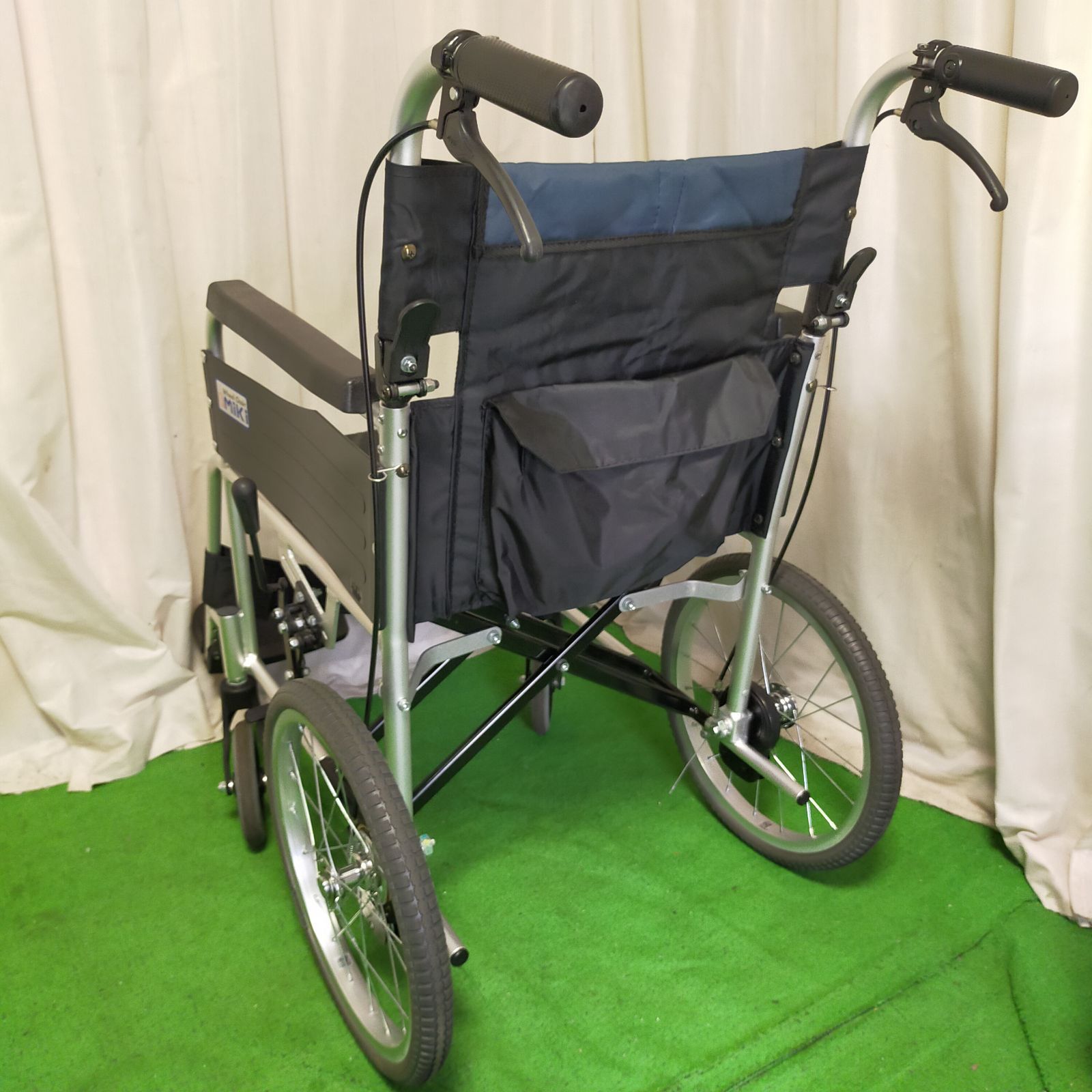 WC-13279)MiKi ミキ USG-2 標準タイプ ノーパンクタイヤ 介助式/車椅子 