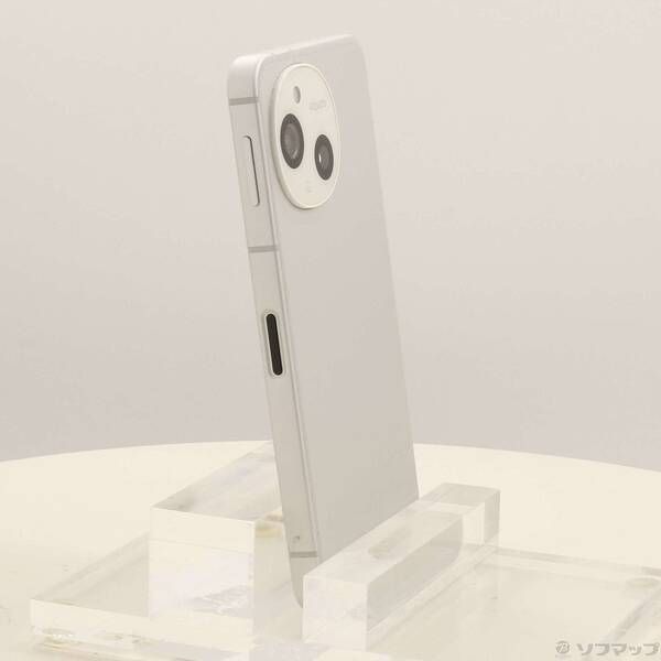 AQUOS sense9 128GB ホワイト 中古 SHG14 - メルカリ