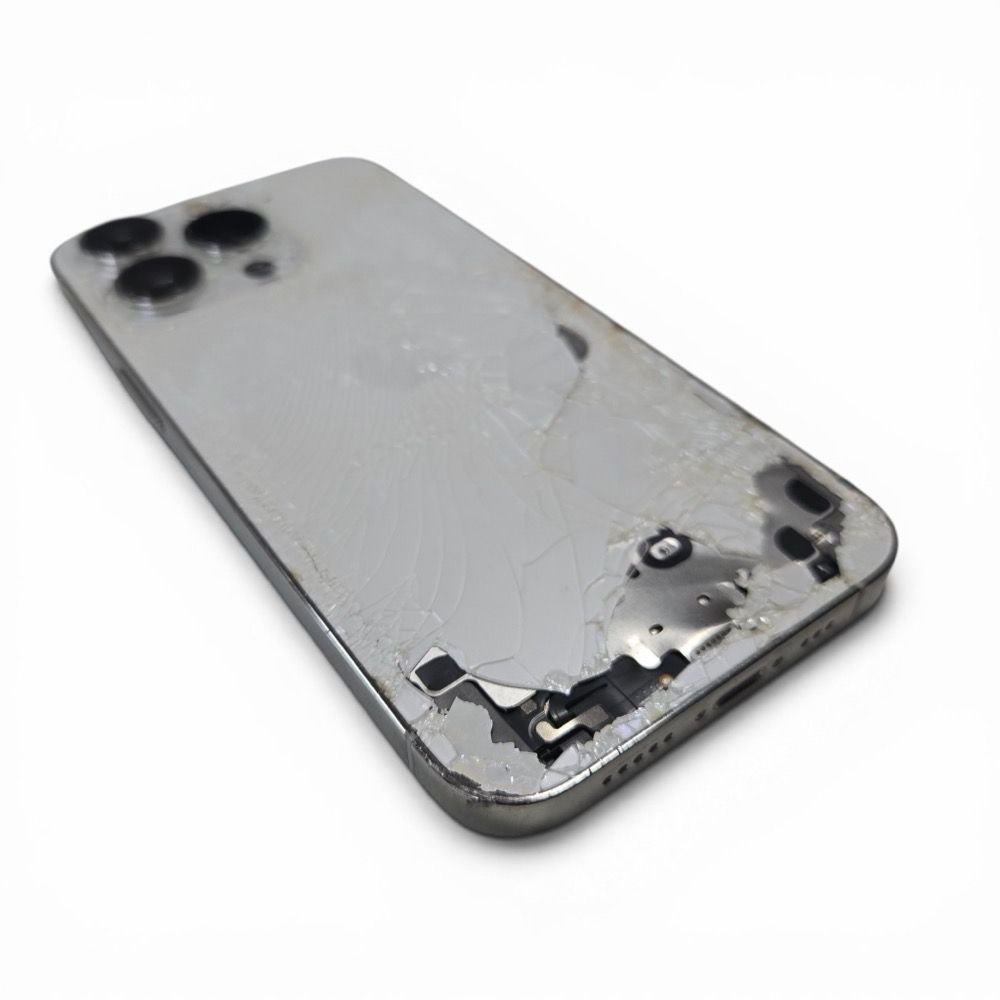 iPhone14pro シルバー ジャンク 部品取り 液晶破損 背面ガラス割れ
