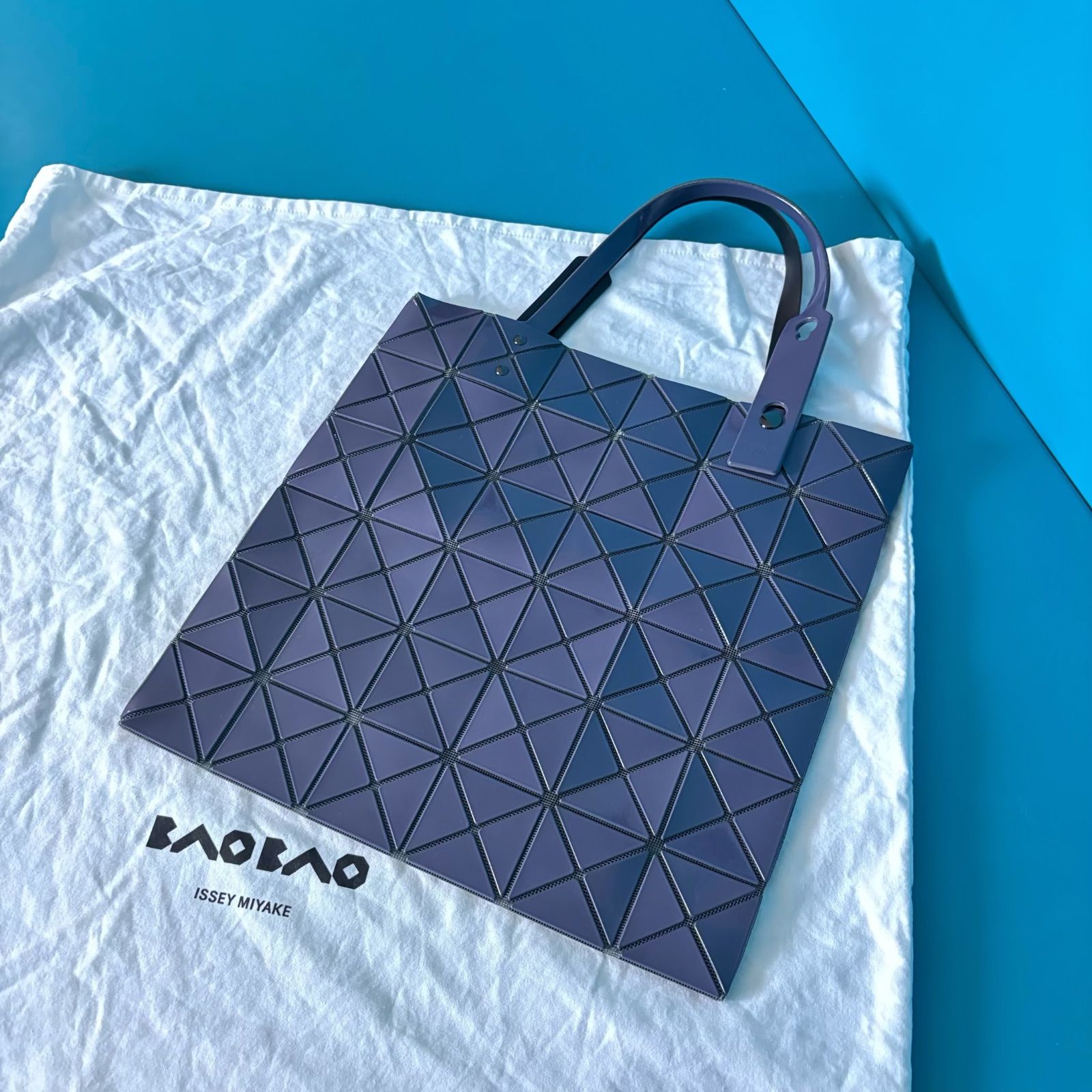 241 BAO BAO ISSEY MIYAKE バオバオ イッセイミヤケ ルーセント トートバッグ 6×6 ダークパープル系