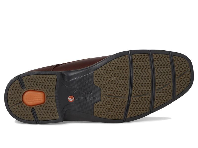 クラークス メンズ シューズ スリッポン・ローファー Clarks Un Kendric Go Mahogany Leathe
