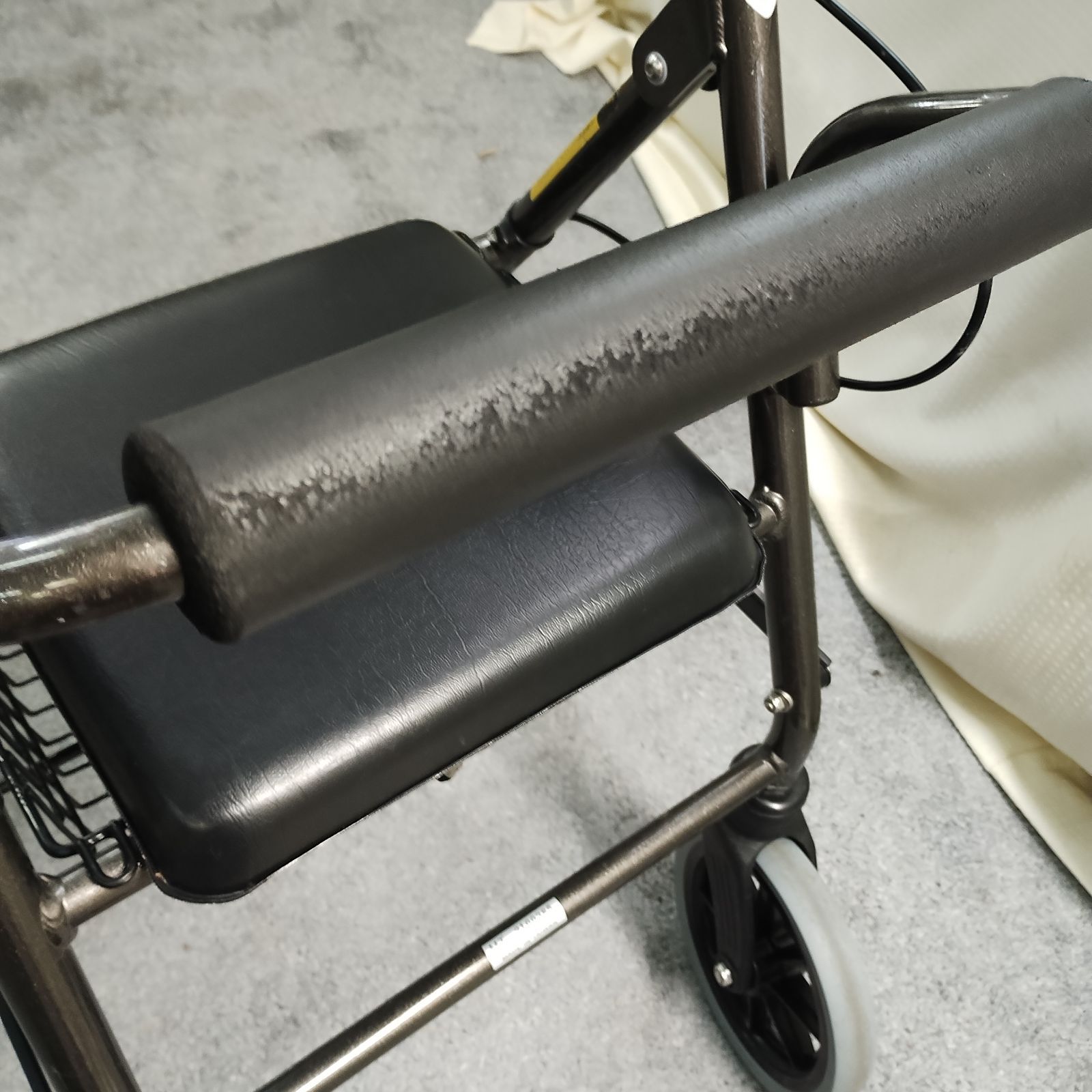 HK-6232) 竹虎ヒューマンケア ハッピーミニ トール 歩行器 歩行車 歩行