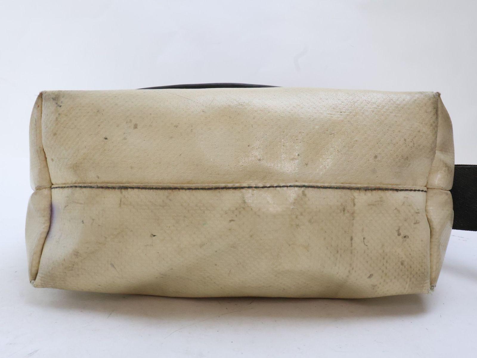 2607-7 フライターグ ショルダーバッグ FREITAG リサイクル素材
