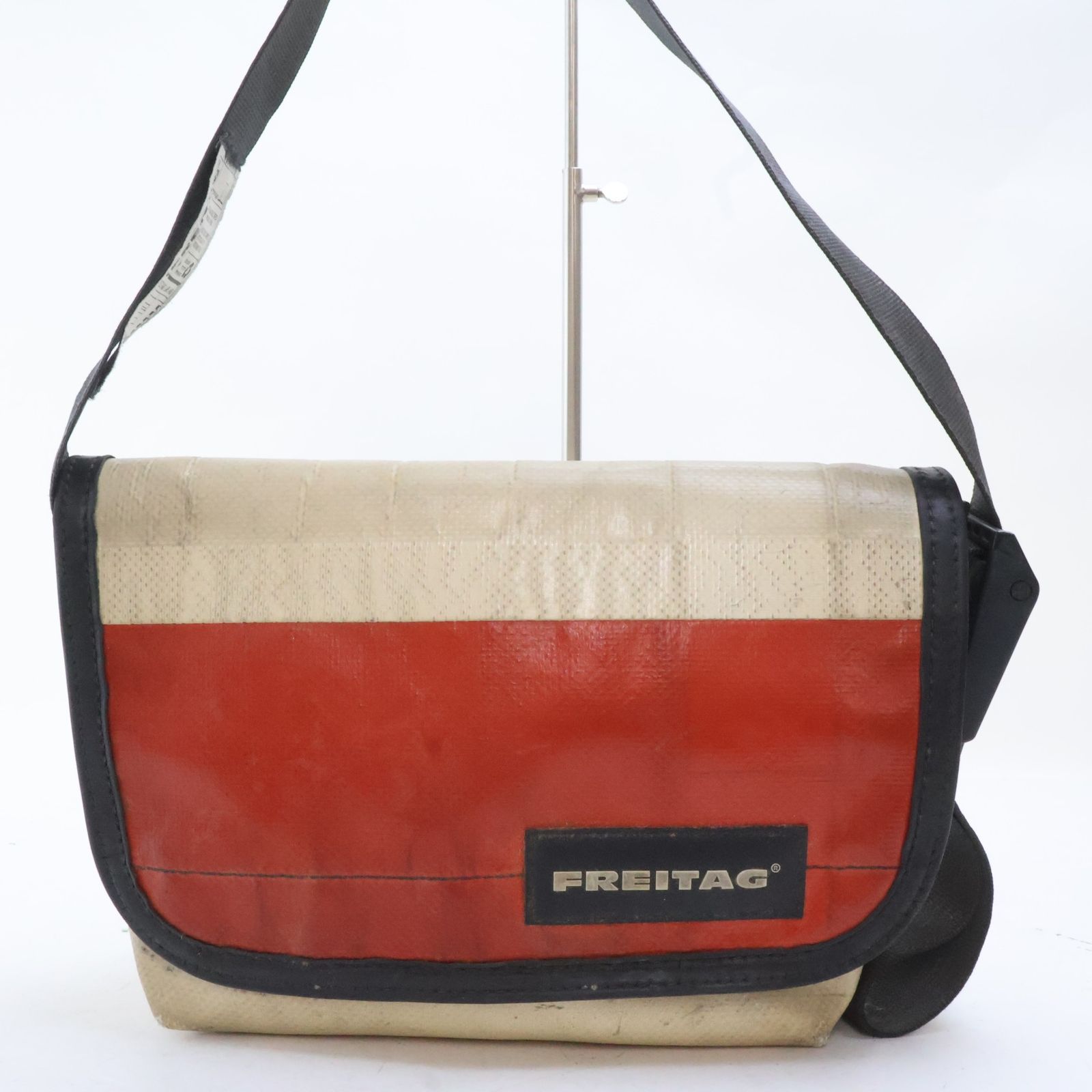2607-7 フライターグ ショルダーバッグ FREITAG リサイクル素材