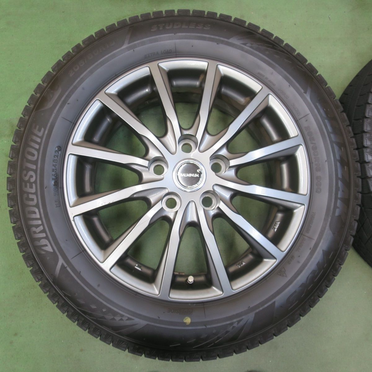 バリ溝！22年！キレイ！9.5分◎スタッドレス 205/60R16 ブリヂストン 