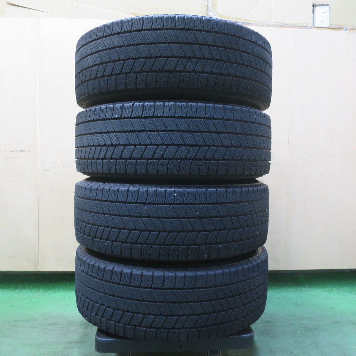 バリ溝！22年！キレイ！9.5分◎スタッドレス 205/60R16 ブリヂストン 