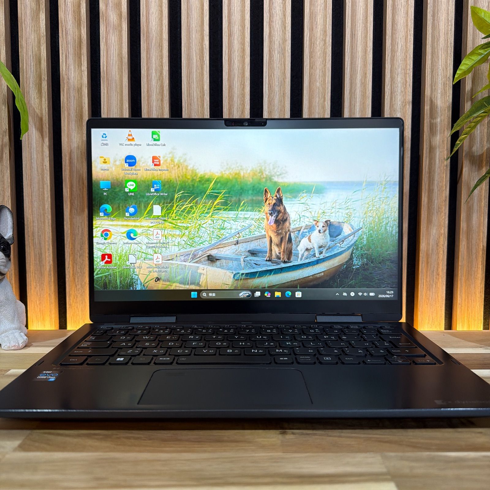 美品】dynabook V83/HU Core i7/16GB/SSD256GB - メルカリ