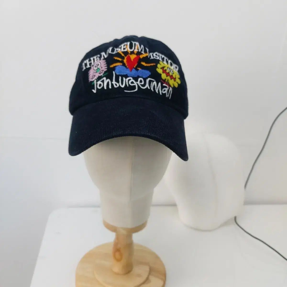 더뮤지엄 비티터X존버거맨 코듀로이 볼캡 6F30 -> ザ・MUSEUM ミュージアム ビティターXjon burgerman コーデュロイ ベースボールキャップ 6F30 9,686円