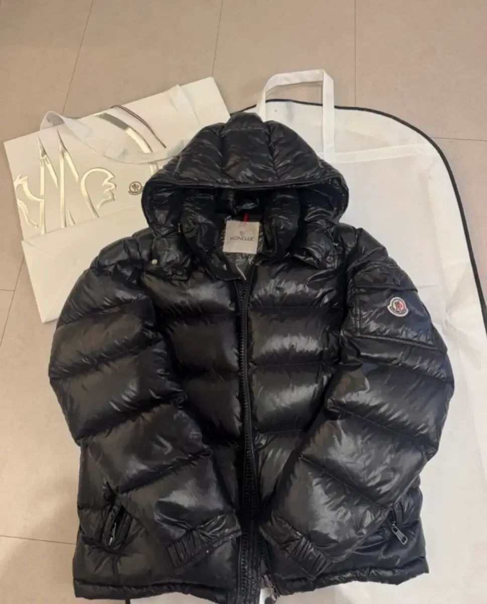 モンクレール 百貨店購入 マヤ ダウン 2サイズ