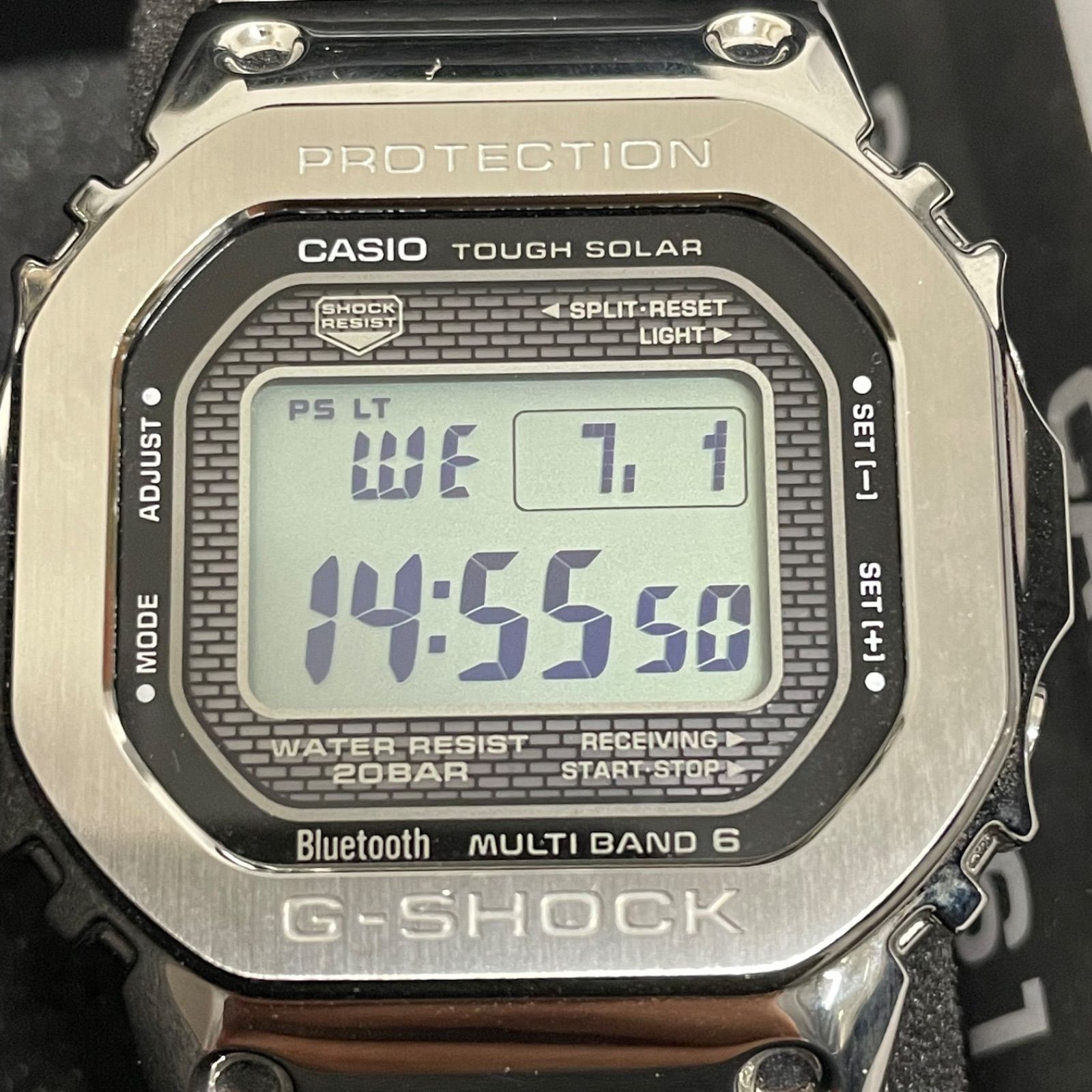 (r3784)【美品】CASIO G-SHOCK GMW-B5000D-1JF カシオ Gショック フルメタルモデル タフソーラー 電波ソーラー デジタル 20気圧防水 ショックレジスト Bluetooth連携 スマホリンク 腕時計 コマ付き 箱付き