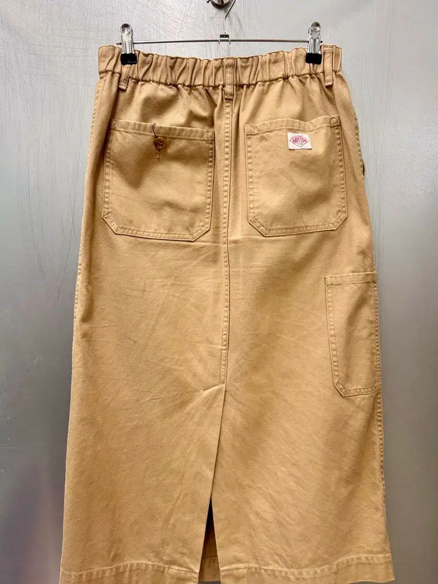 Danton ダントン ベージュ カラー コットン カーペンター スカート ミディ丈 9,230円